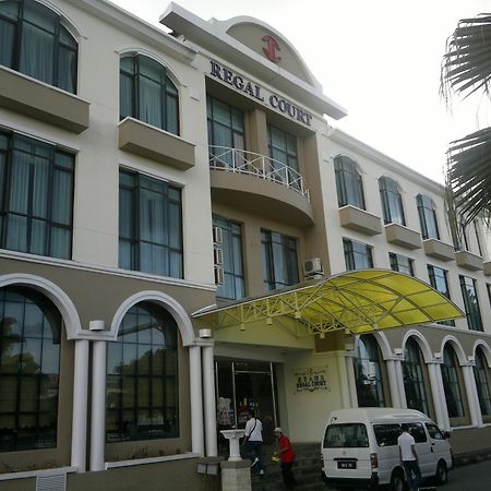 Regal Court Hotel Kuching Kültér fotó