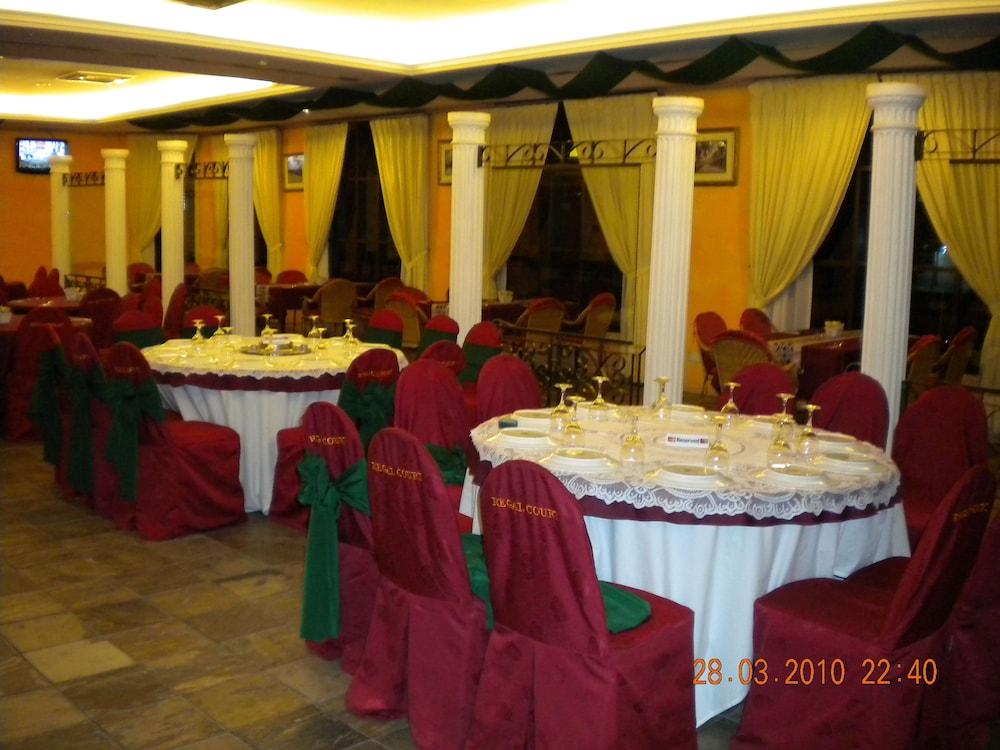 Regal Court Hotel Kuching Kültér fotó