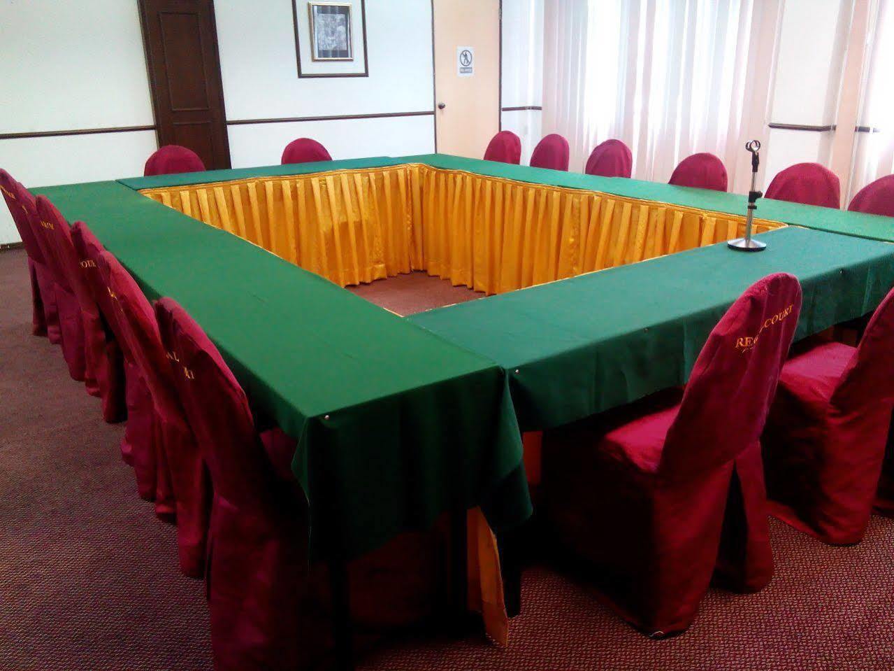 Regal Court Hotel Kuching Kültér fotó